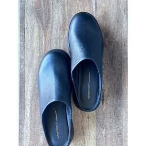 Intentionally Blank Risen Platform Mule Black Women’s Sz 9